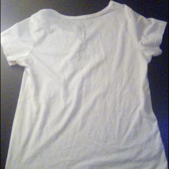 A unicorn shirt - Picture 4 of 4